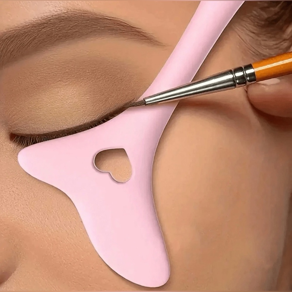 Silicone Eyeliner Guide/Spoon